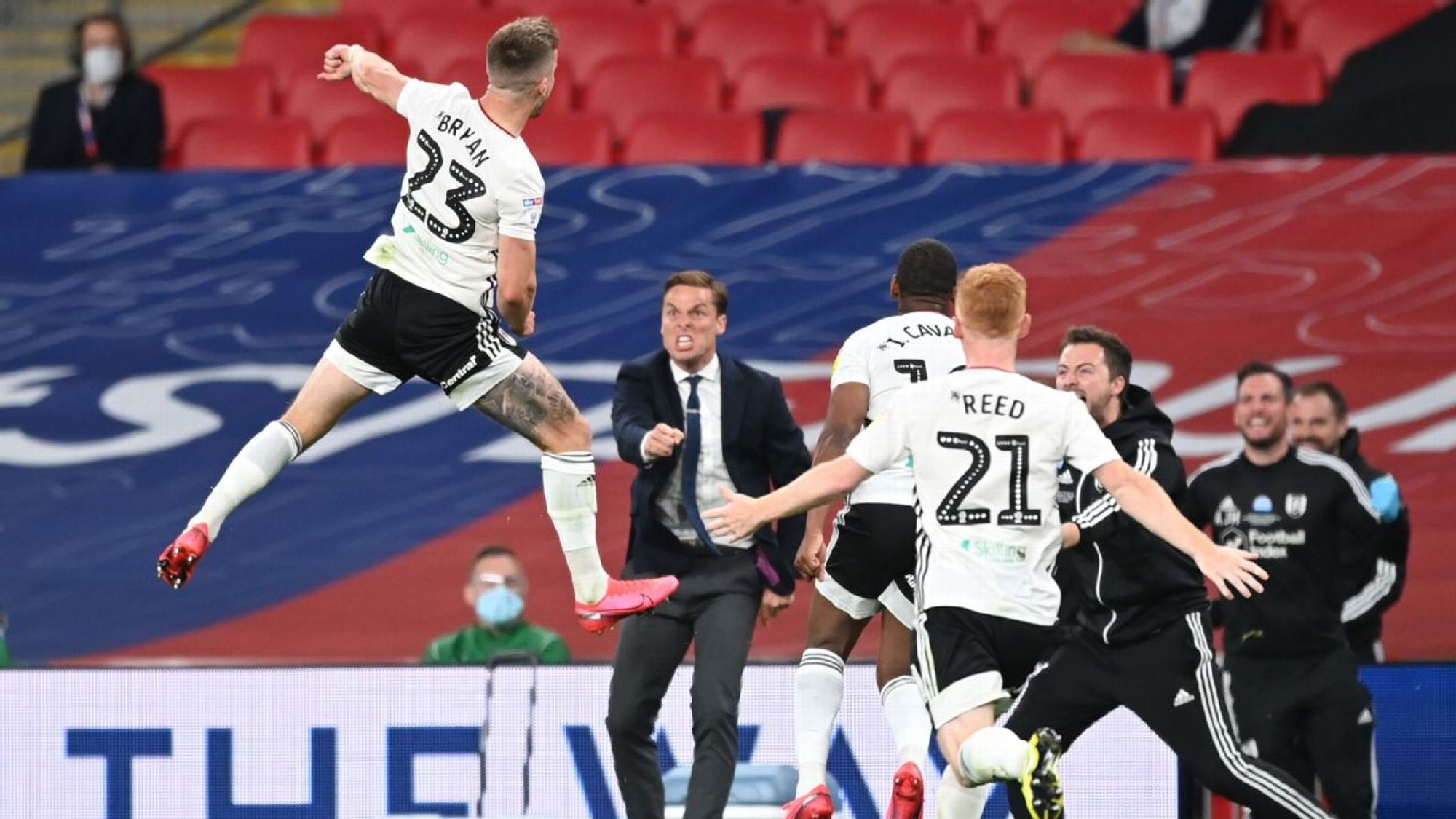 在与四川队 在与四川队