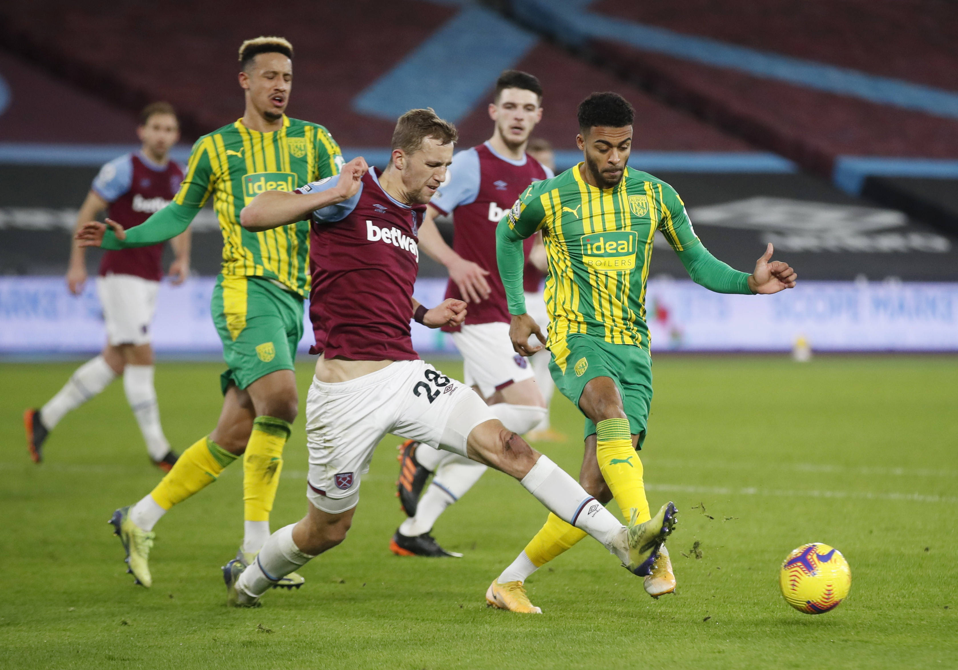 上的巨大投 上的巨大投