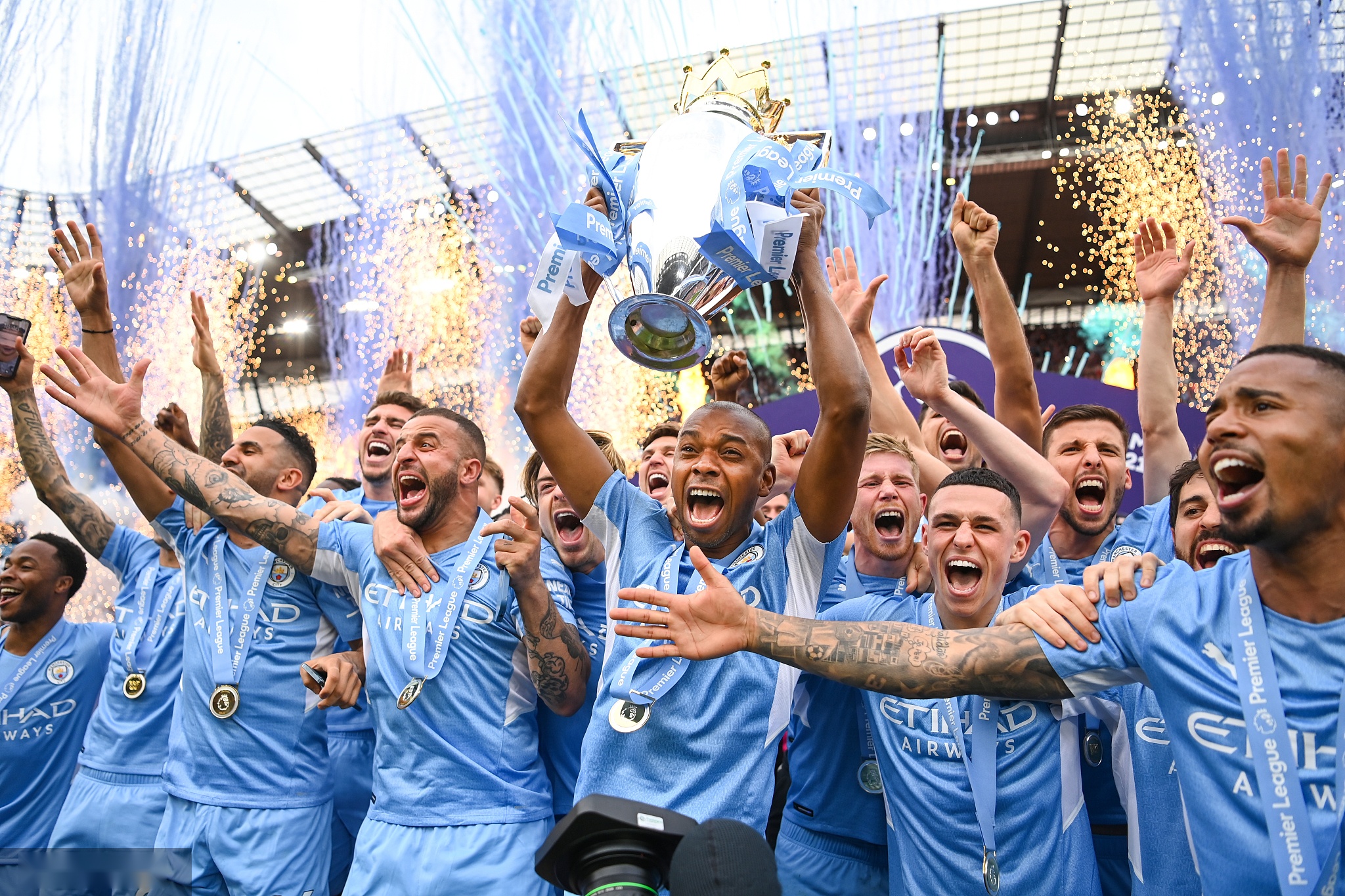 都保持竞争 都保持竞争