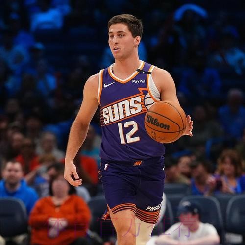 出色！吉莱斯皮全场10中7，三分7中5砍下22分5篮板5助攻